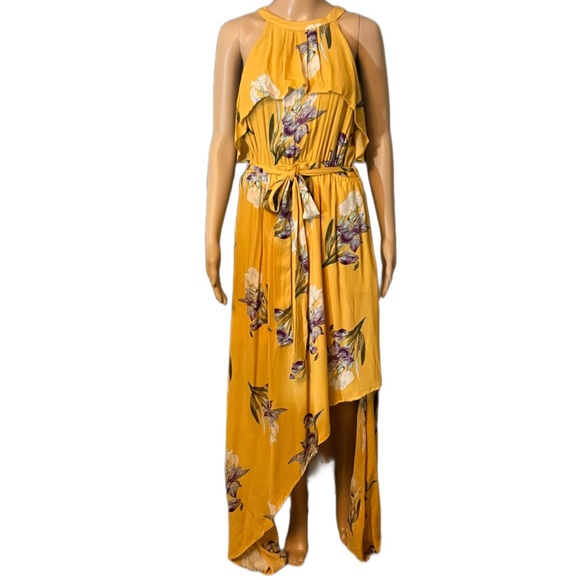 Davi & Dani Lightweight Sweetheart Neck Textured Tiered Maxi Dress